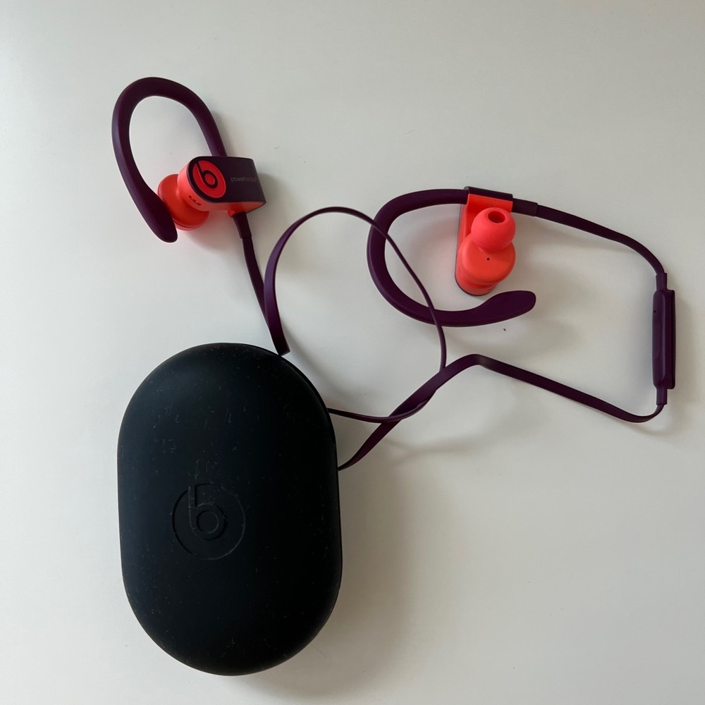 Beats - Picture 2 of 5